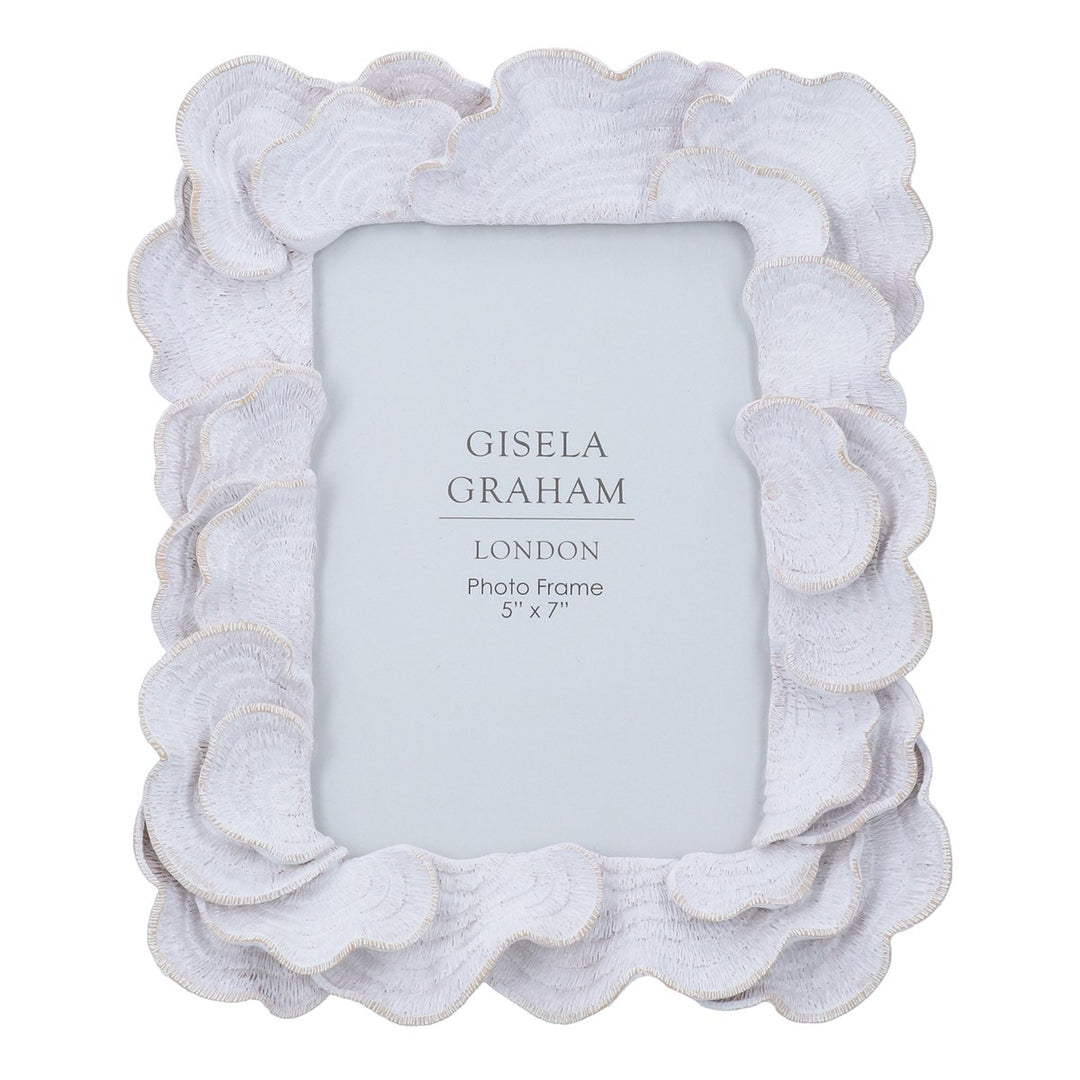 Antique White Oyster Resin Picture Frame 5x7