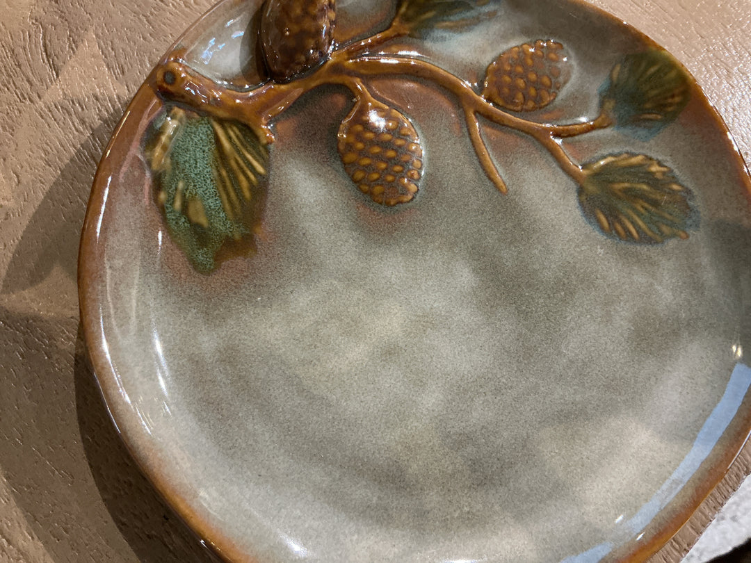 CERAMIC PINE CONE PLATE