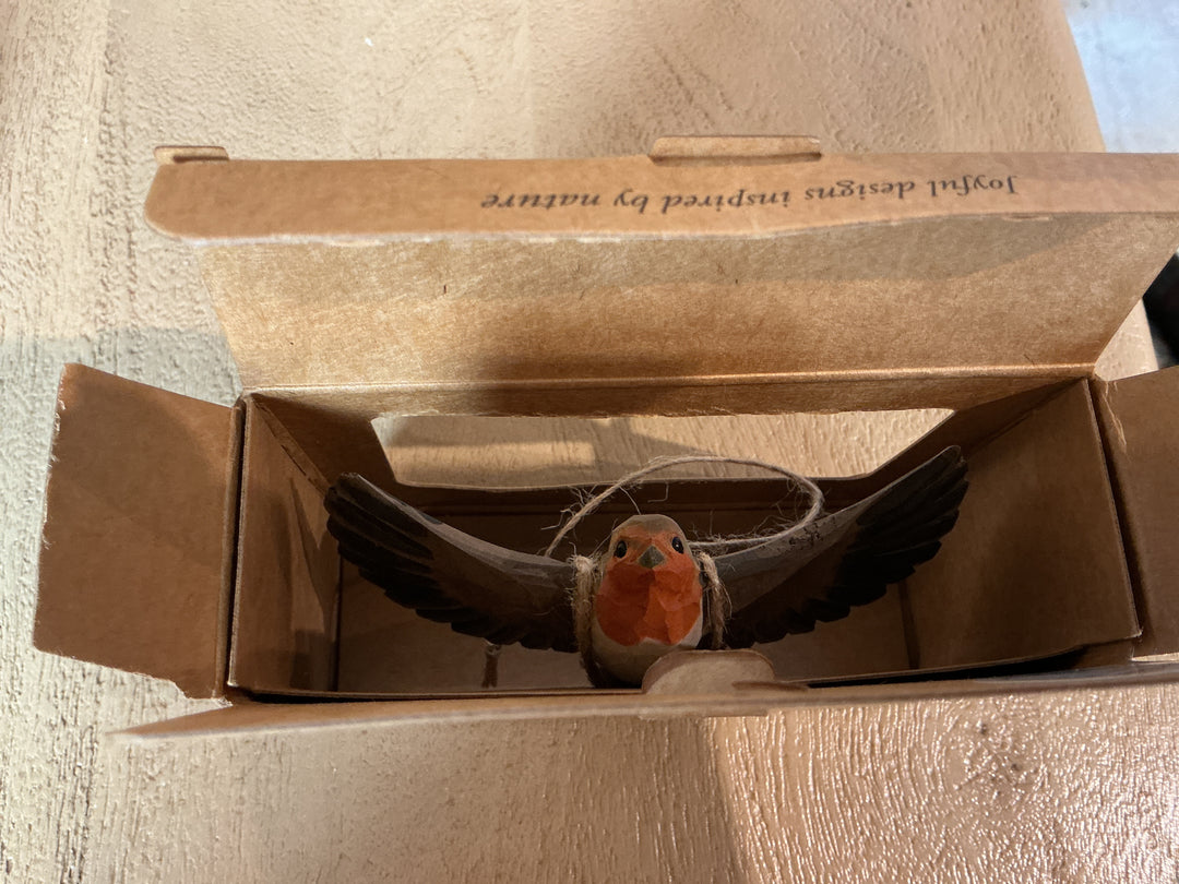 Forest Décor – Flying Robin