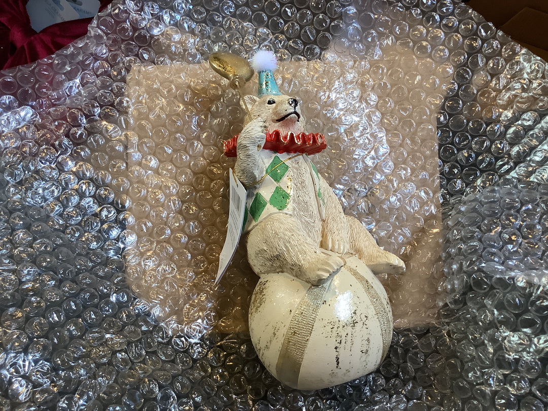 Resin Orn, 23cm - Circus Bear on Ball