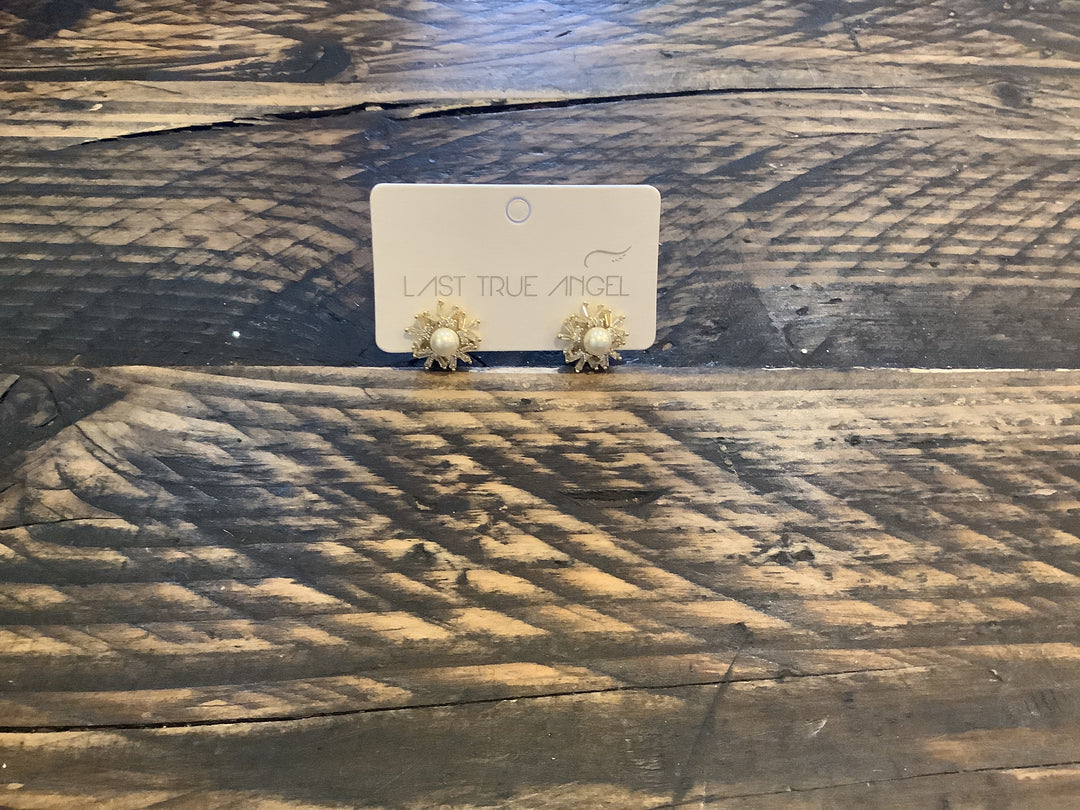 Pearl Centre Snowflake In Gold