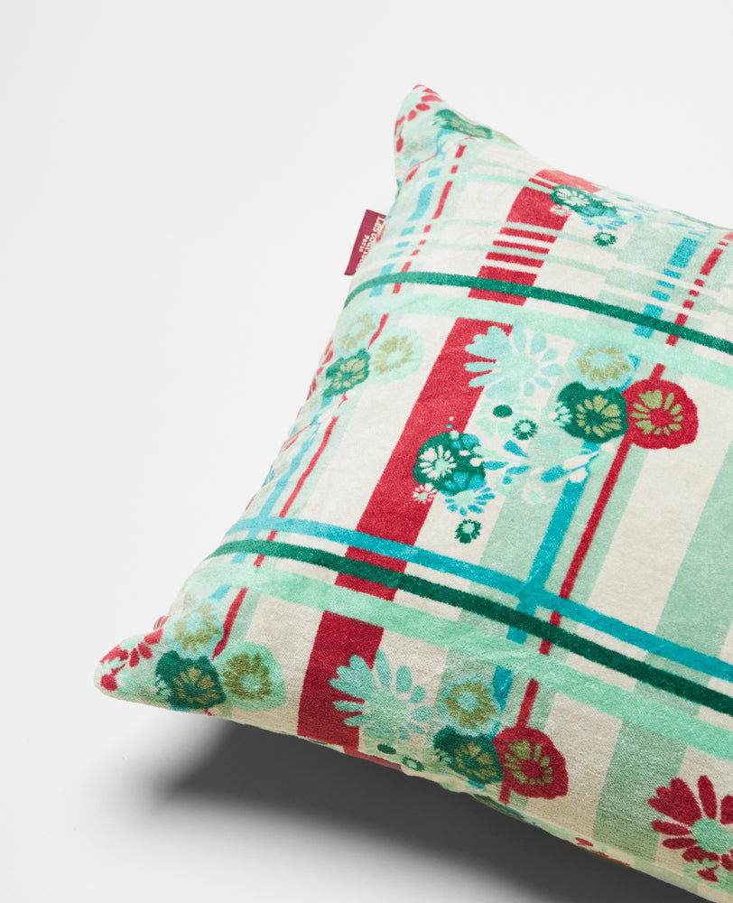 Dundee GREEN Cushion