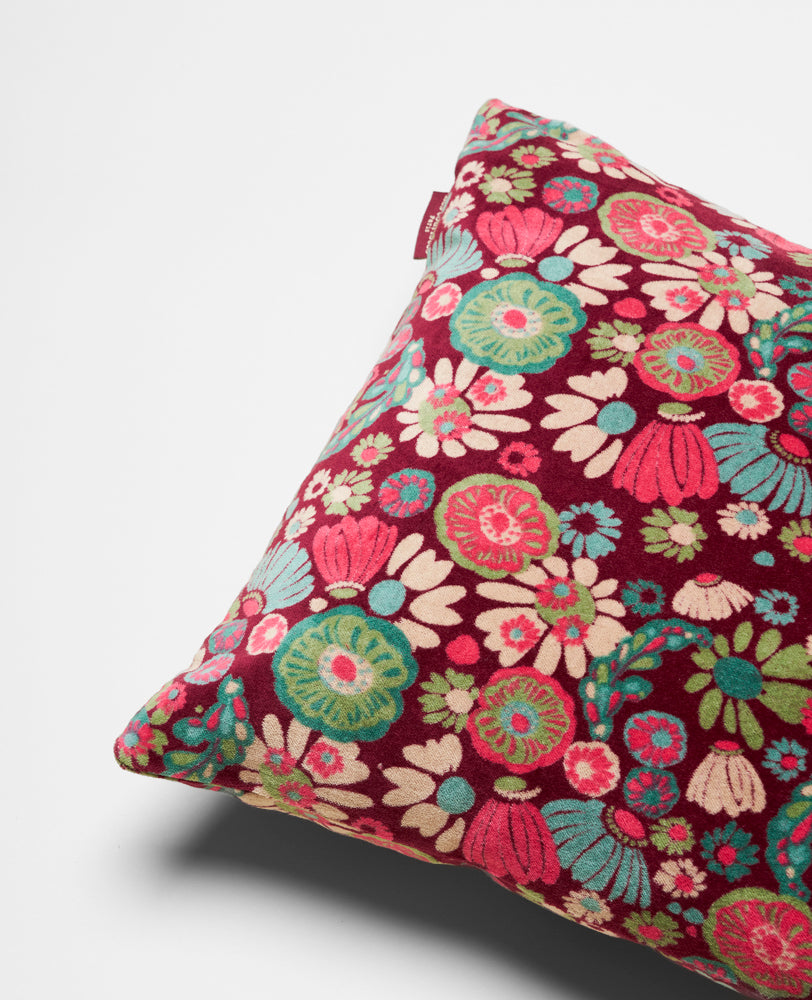 MOLLY BURGUNDY  Cushion