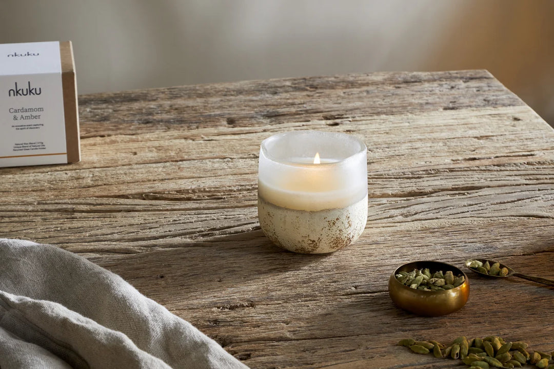 Cardamom & Amber Scented Candle - Aged Smoke - 1 Wick