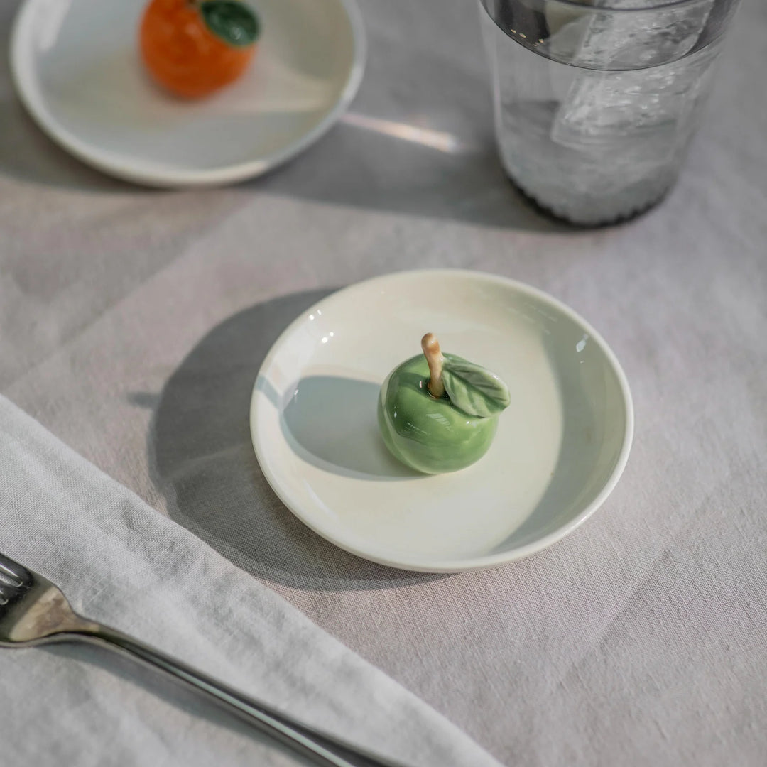 Helton Apple Plate