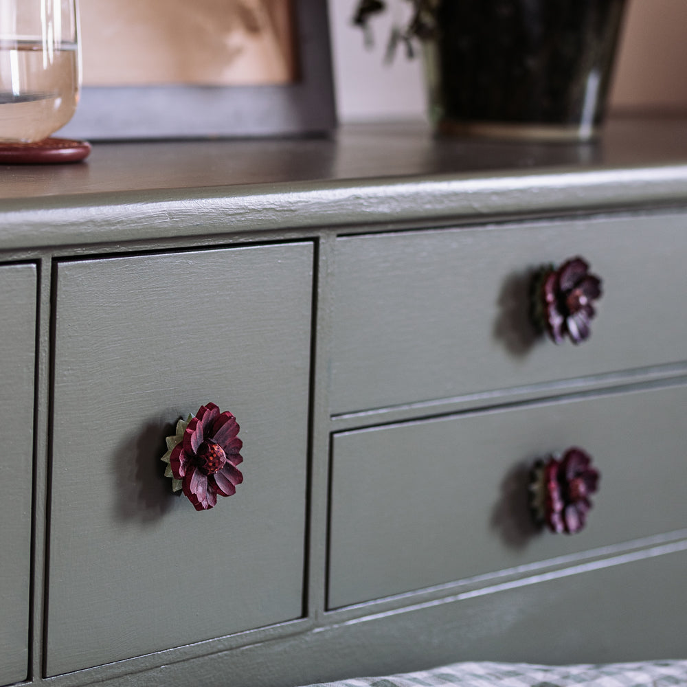 Cabinet Knob – Chocolate Cosmos