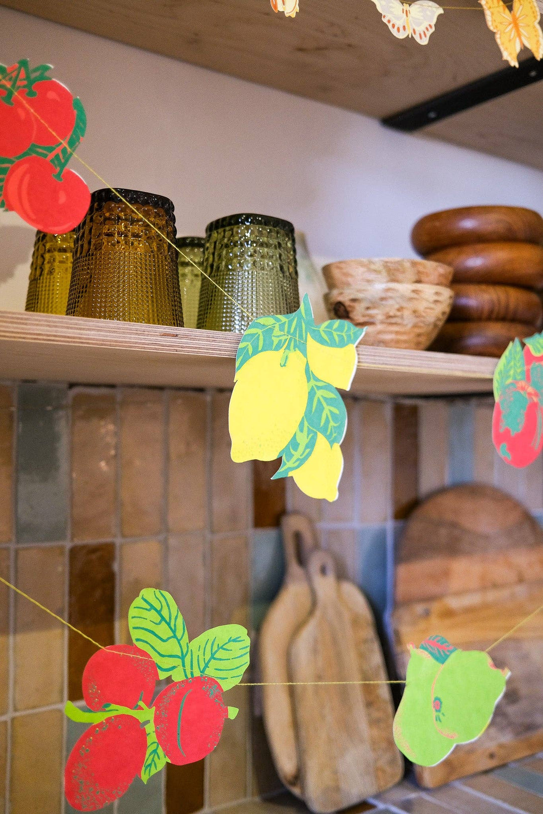 UK/EU: Fruit Sewn Garland