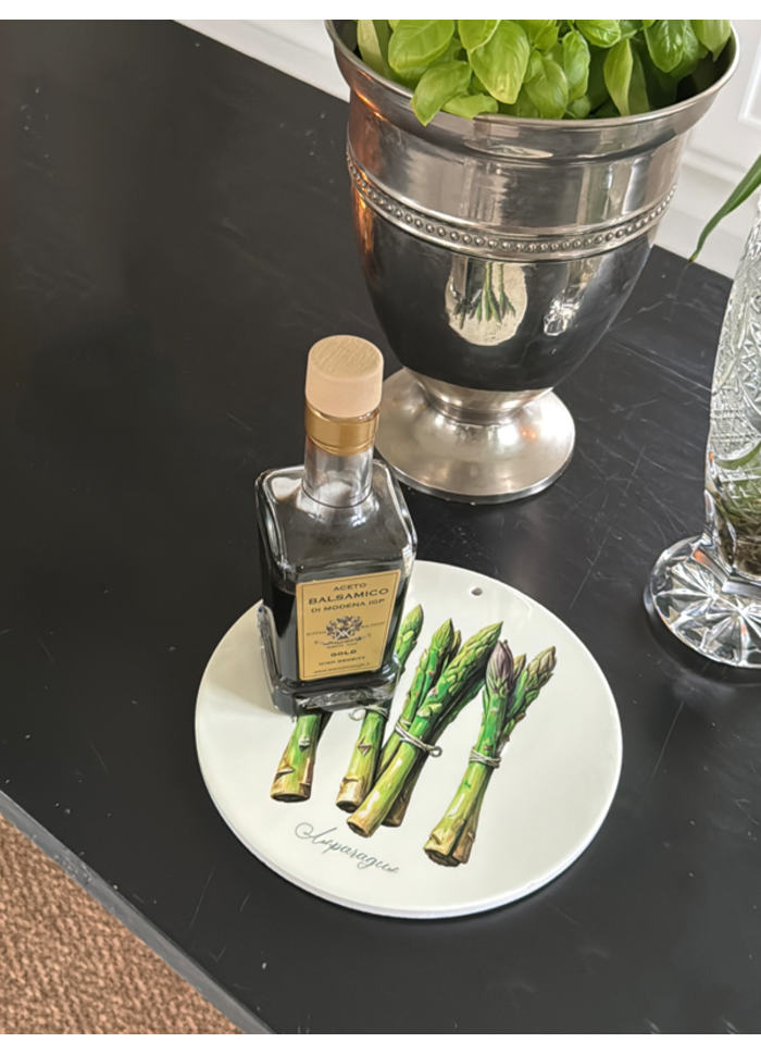 Plate asparagus