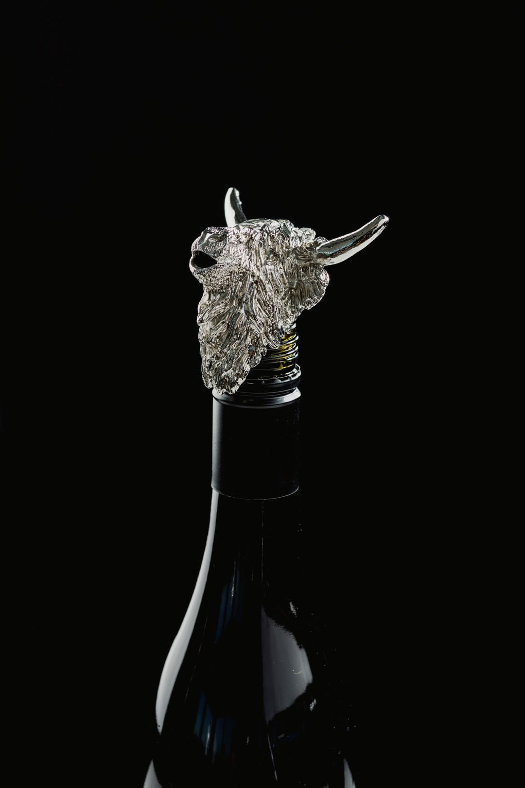 Highland Cow Wine Bottle Pourer