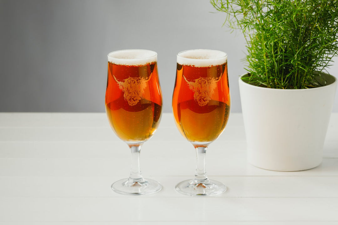 Set of 2 Highland Cow Engraved Style Craft Beer Glasses